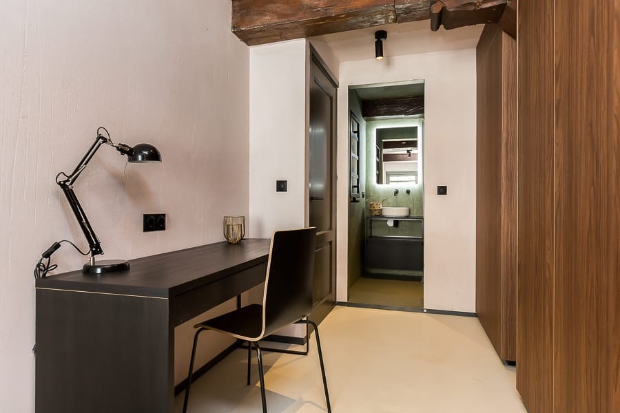 Foto 25 van Warmoesstraat 50-A