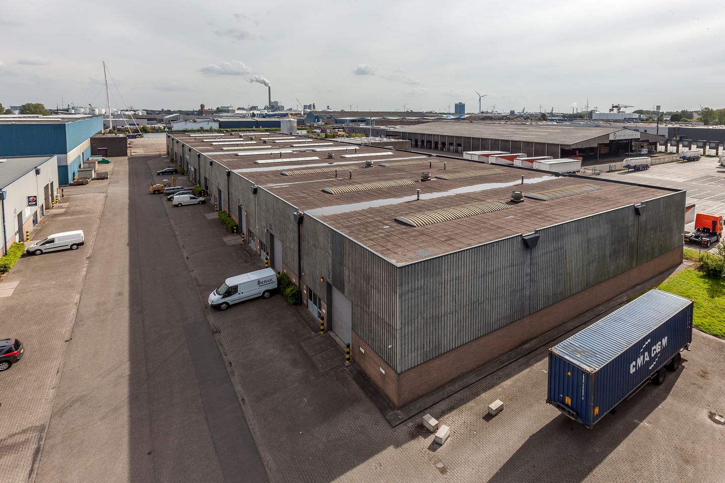 Bekijk foto 3 van Sluispolderweg 2