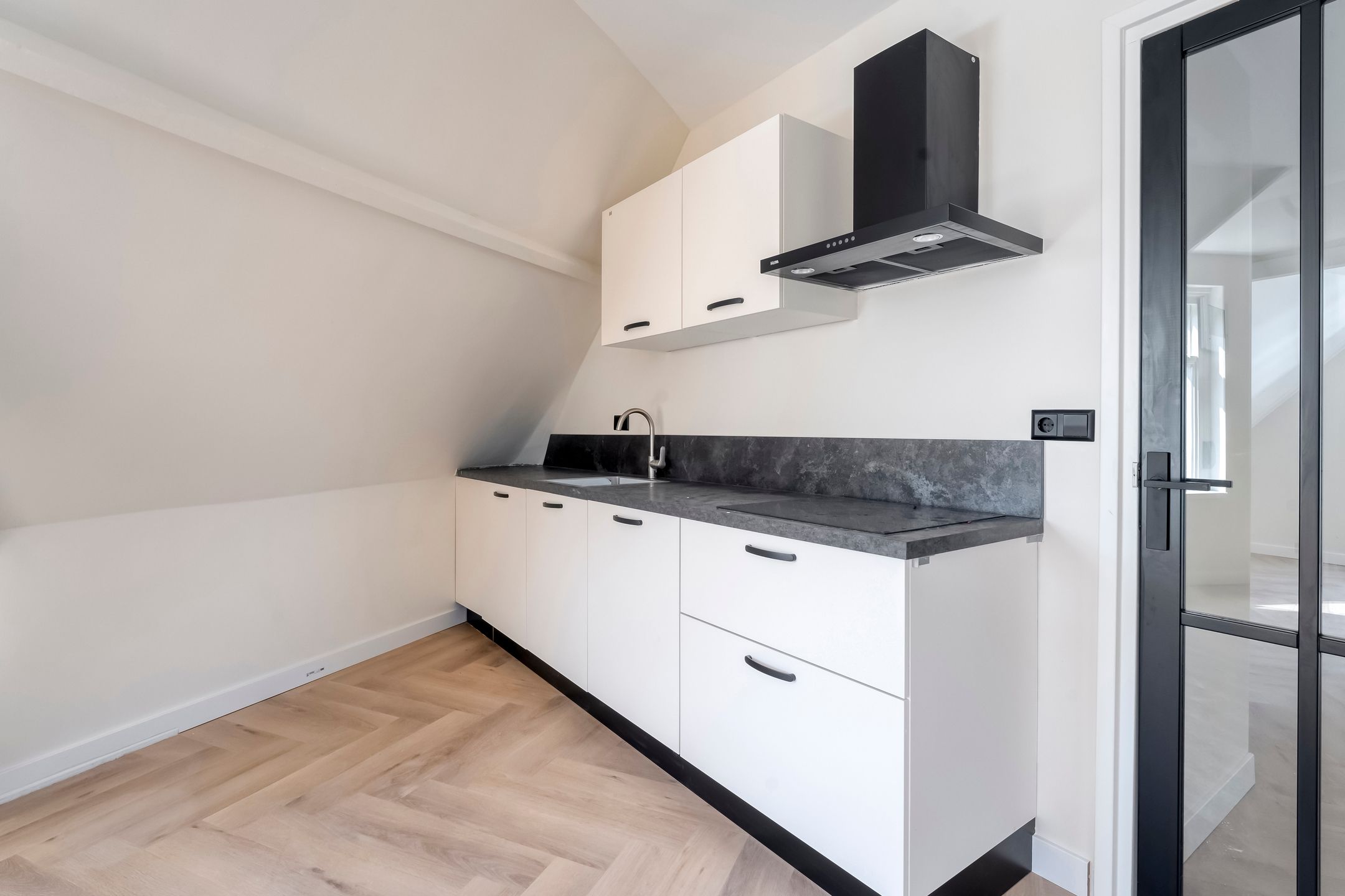 Foto 3 van Burgemeester van Roijensingel 24-B