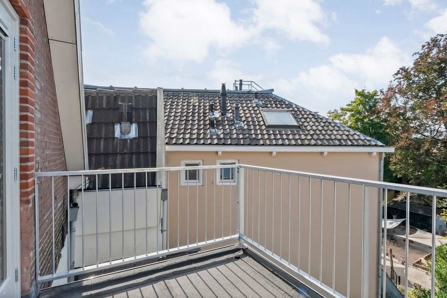 Foto 25 van Burgemeester van Roijensingel 24-B