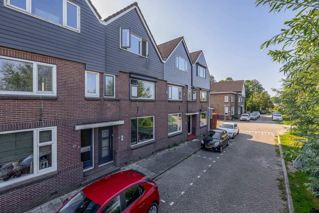 Photo 8 of Burgemeester Trooststraat 117