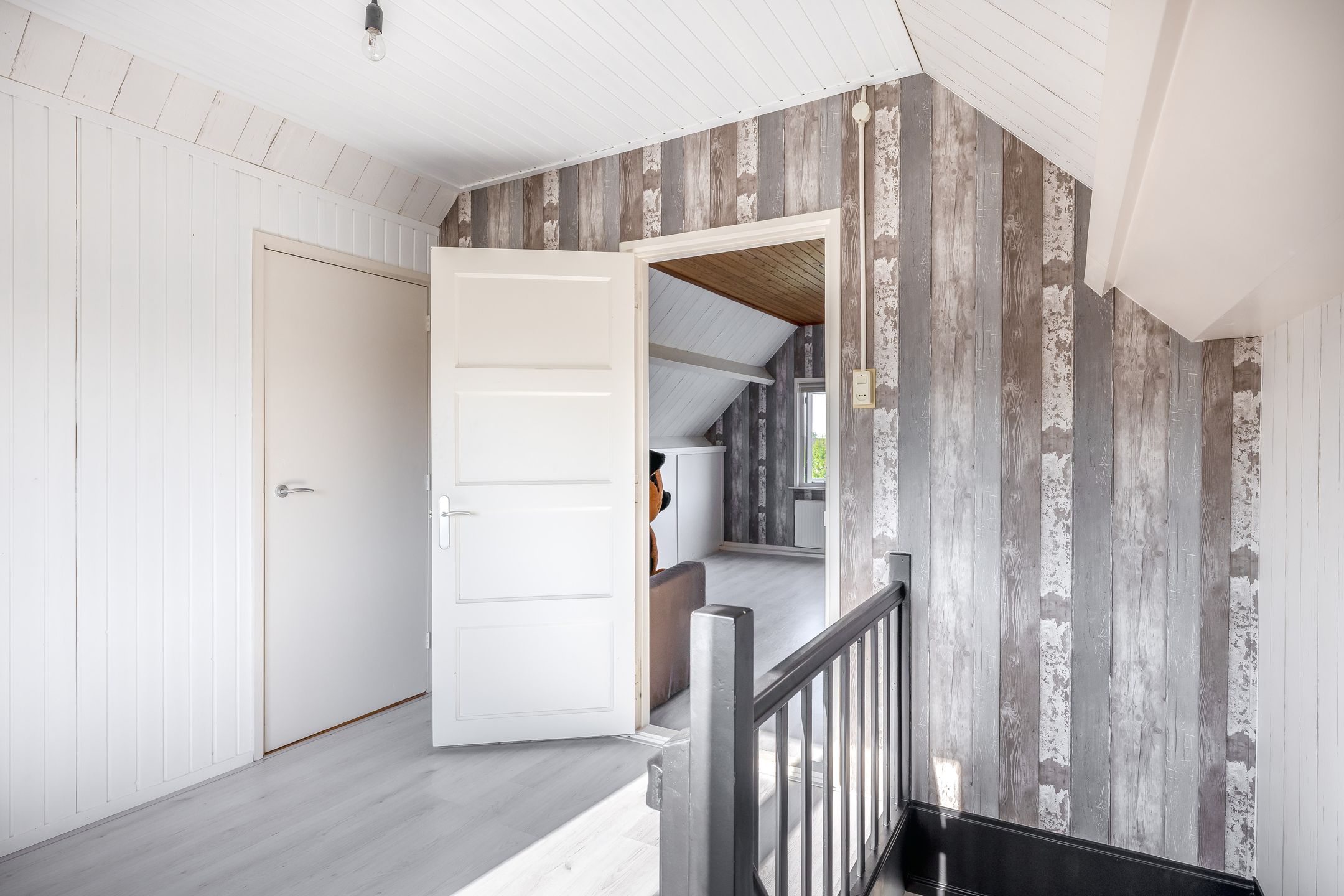 Photo 33 of Burgemeester Trooststraat 117