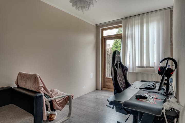 Foto 19 van Vlijmenweg 31