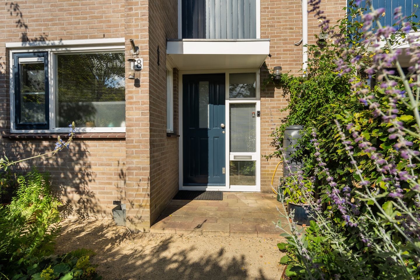 Photo 4 of Veldbloemenlaan 18