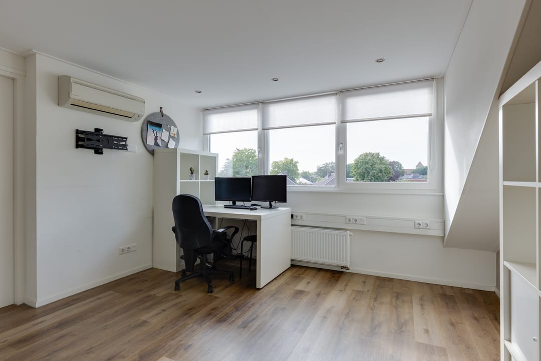 Photo 26 of Graaf Wichmanstraat 15