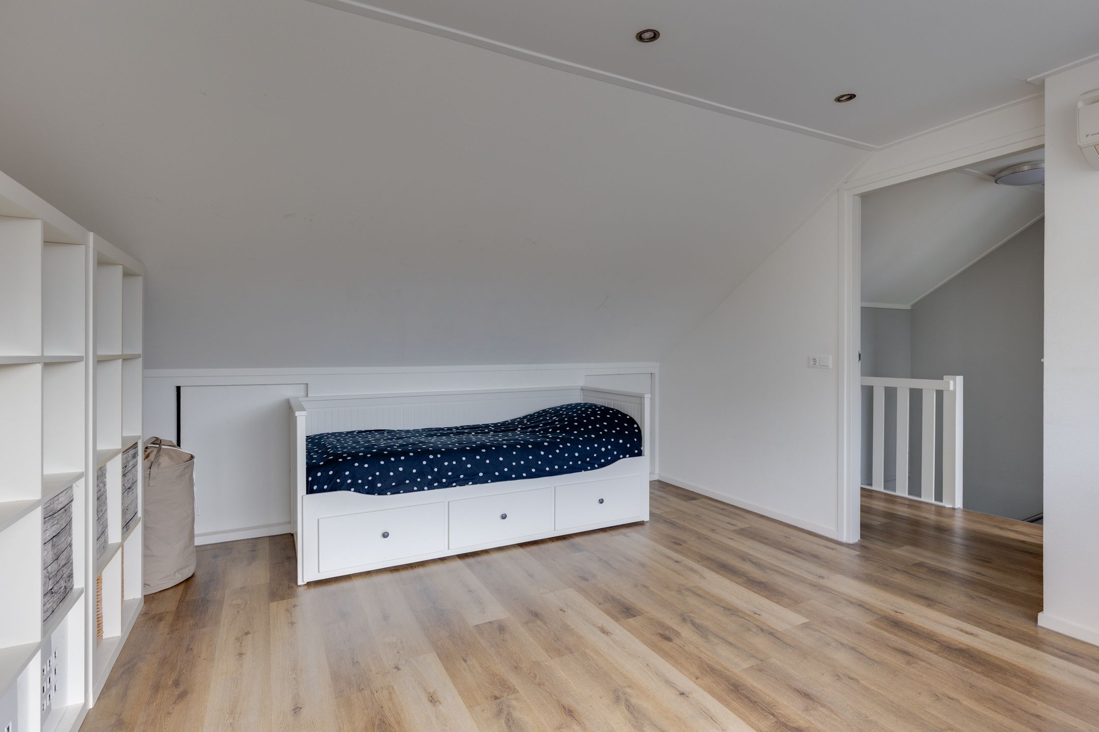 Photo 27 of Graaf Wichmanstraat 15