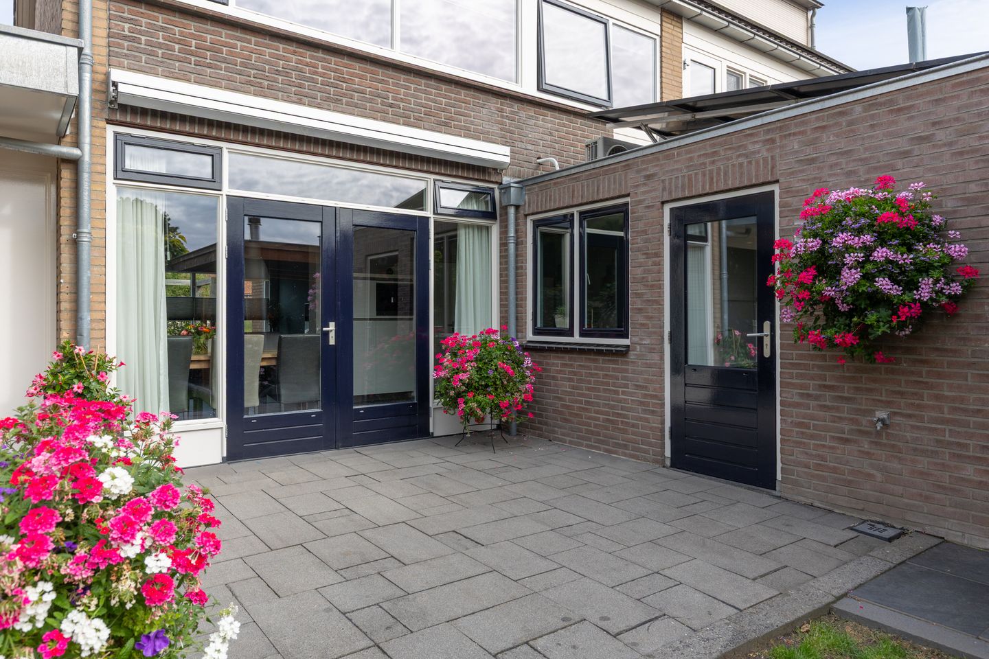 Photo 29 of Graaf Wichmanstraat 15