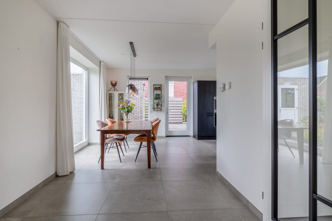 Foto 22 van Meeroeverslaan 195