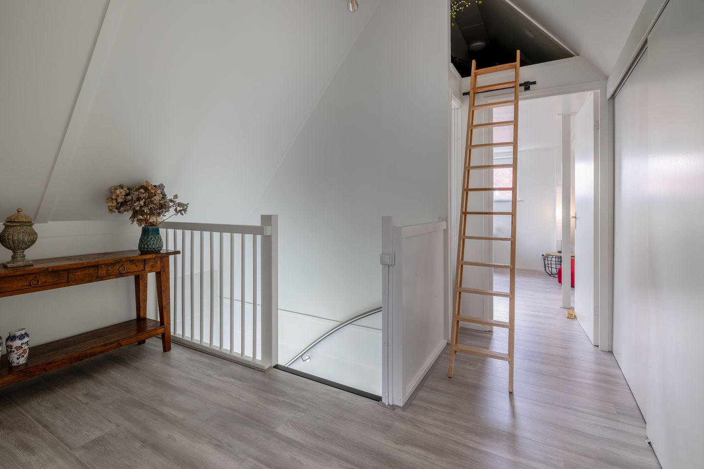 Foto 40 van Meeroeverslaan 195