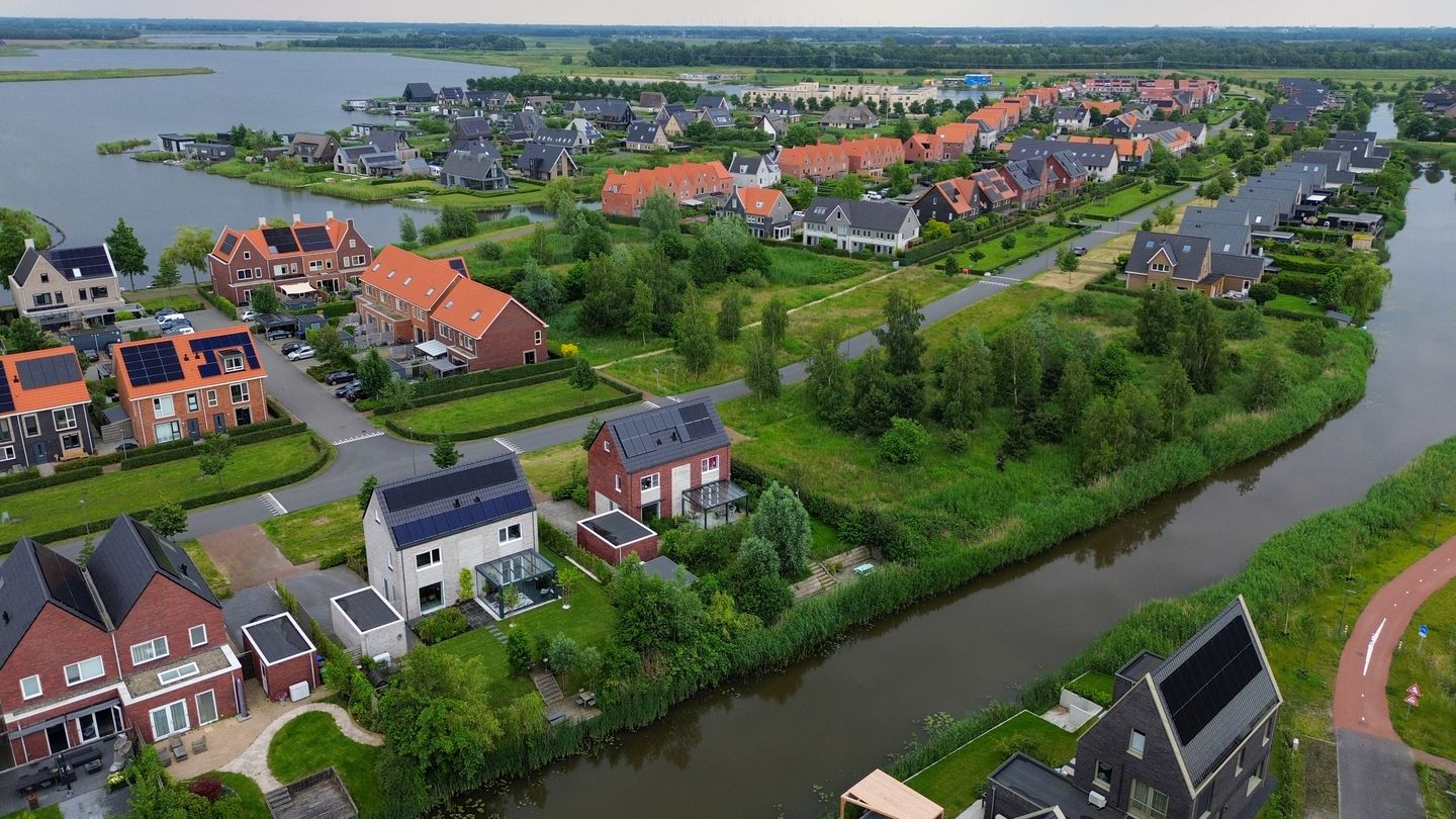 Foto 64 van Meeroeverslaan 195