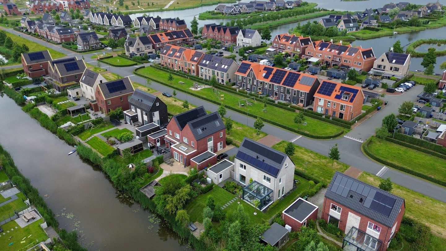 Foto 65 van Meeroeverslaan 195