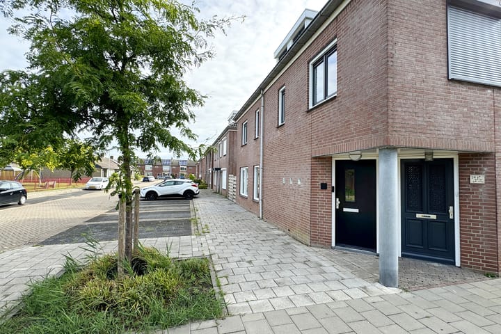 Foto 52 van Koningin Julianalaan 16