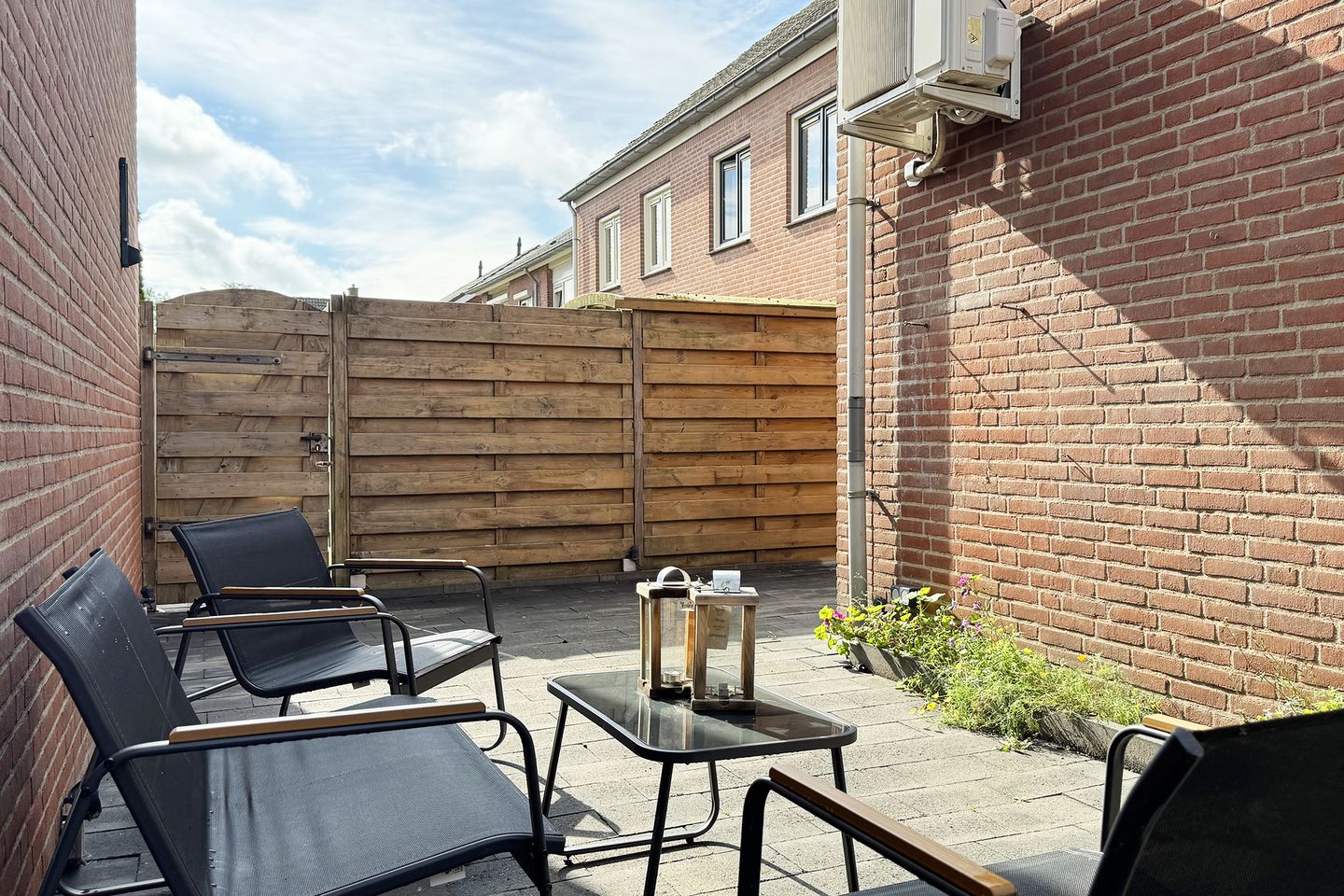 Photo 50 of Koningin Julianalaan 16