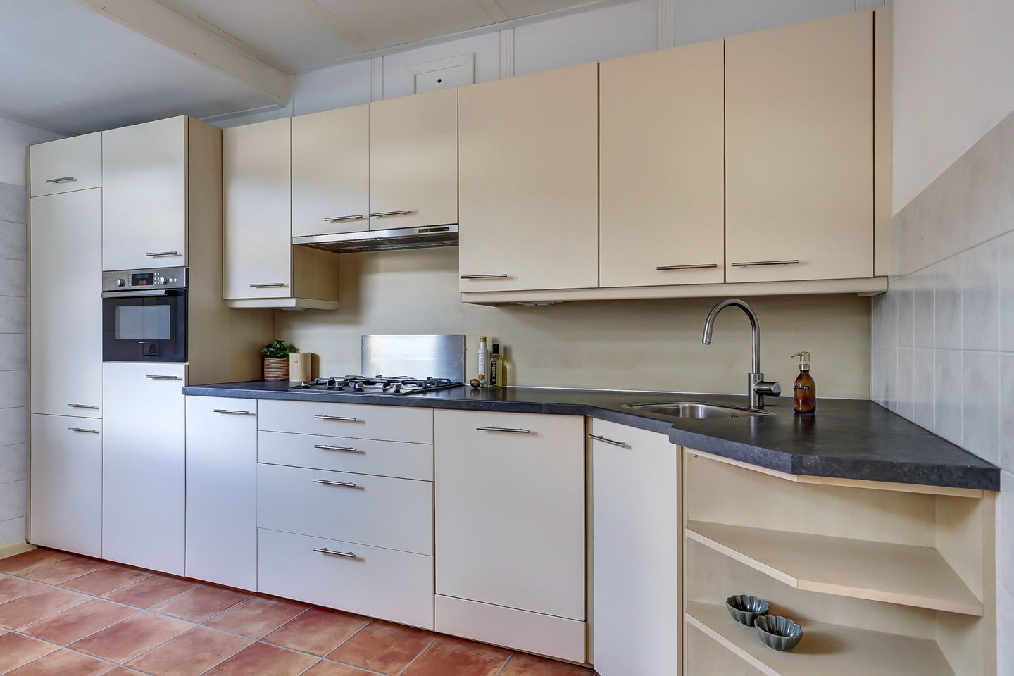 Foto 10 van Korvetstraat 19