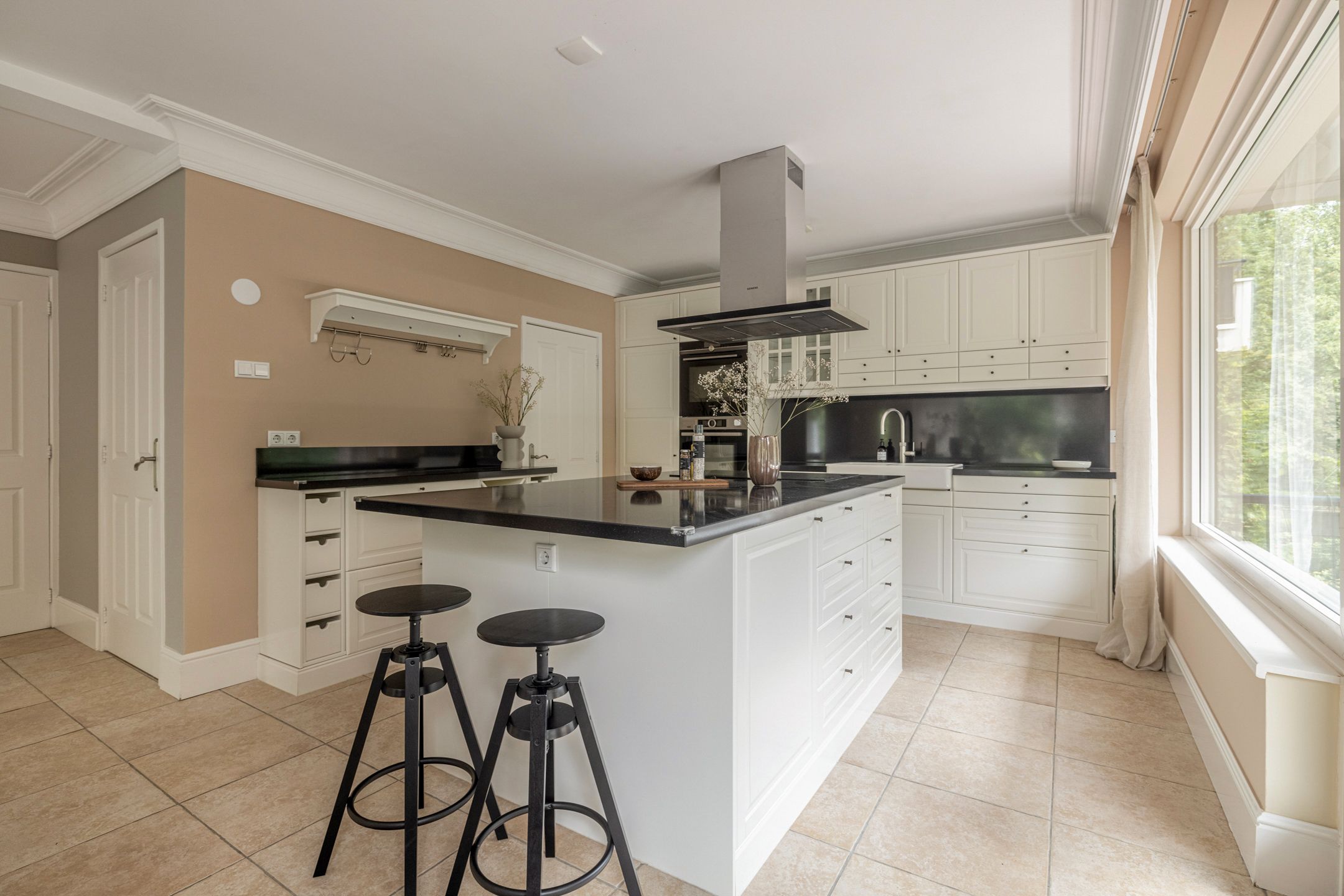 Photo 12 of De Lairesselaan 12