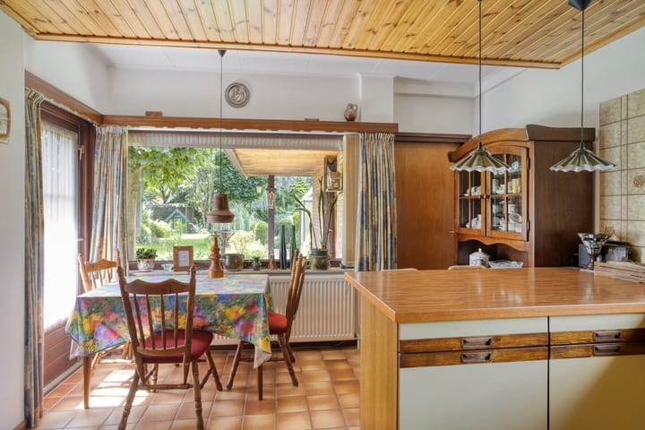 Foto 15 van Dirk van Clevestraat 9