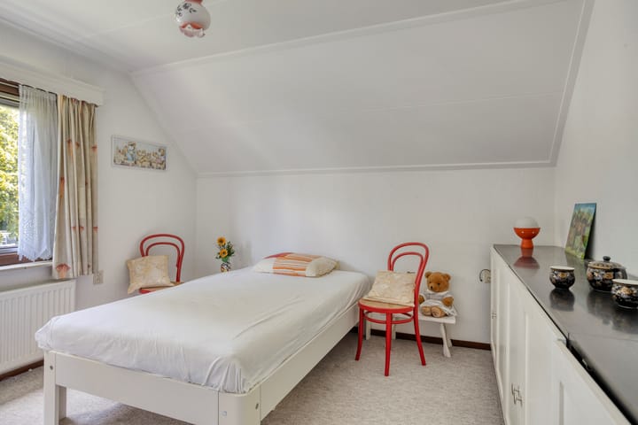 Foto 20 van Dirk van Clevestraat 9