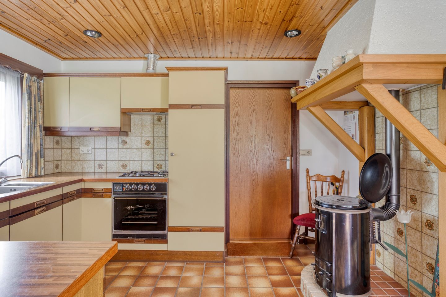 Foto 14 van Dirk van Clevestraat 9