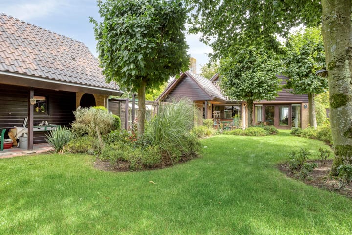 Foto 25 van Dirk van Clevestraat 9