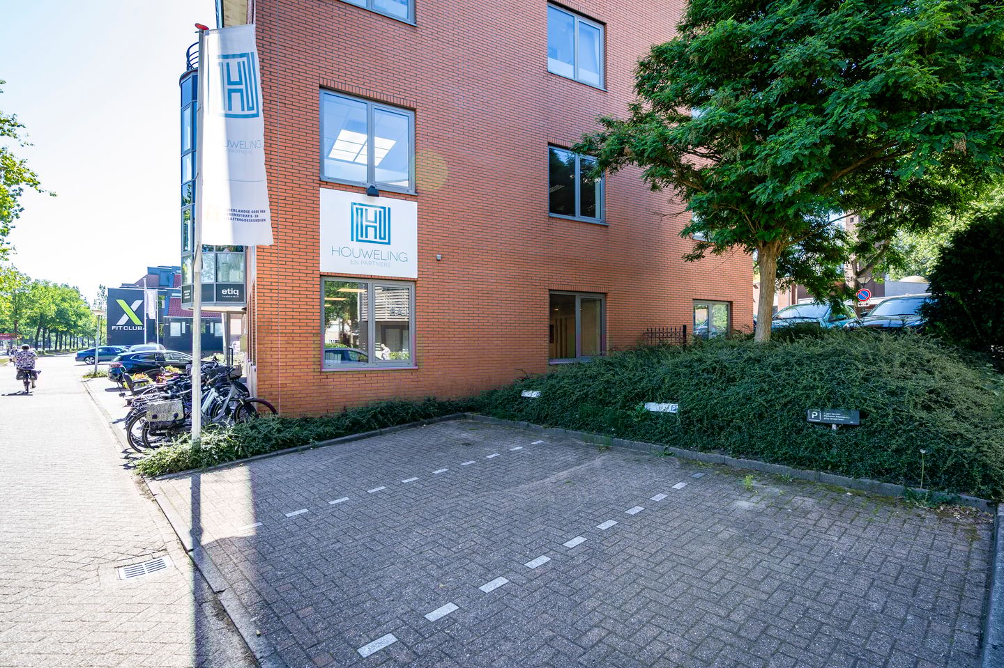 View photo 3 of Huizermaatweg 352