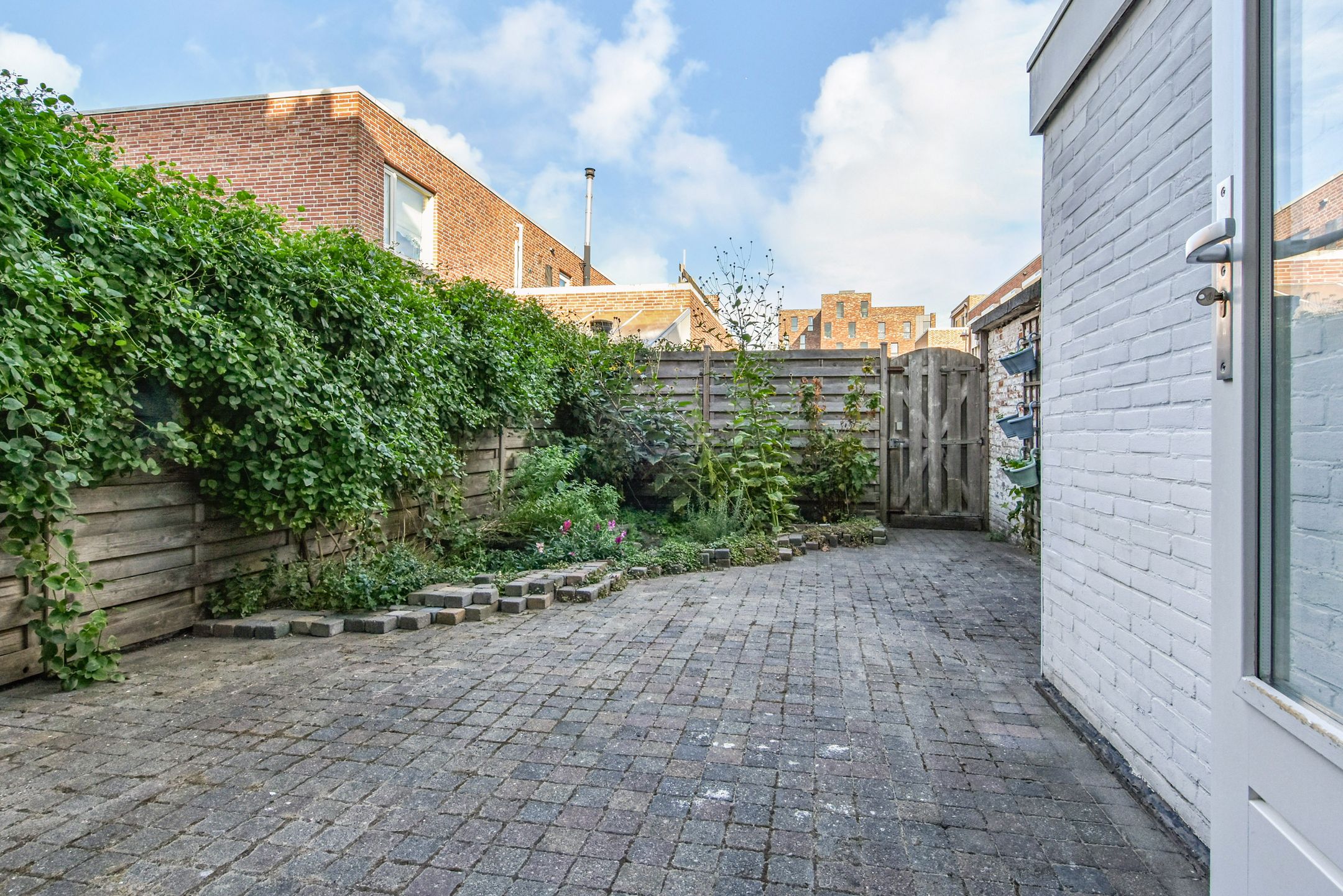 Foto 30 van Pluvierstraat 353