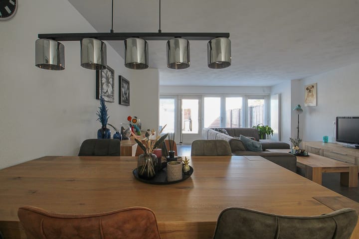 Foto 10 van Henneven 19