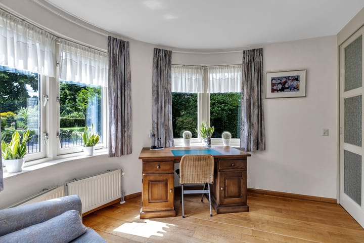 Photo 23 of Le Corbusierstraat 8