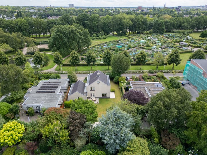 Photo 50 of Le Corbusierstraat 8