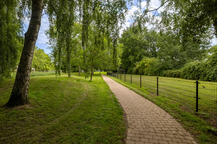 Photo 58 of Le Corbusierstraat 8