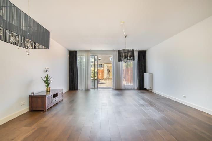 Foto 5 van Borneo 30