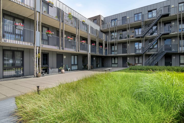 Foto 10 van Oostlaan 145