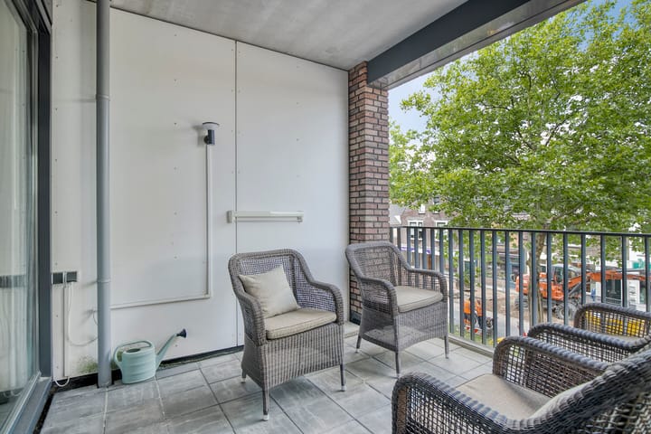 Foto 20 van Oostlaan 145