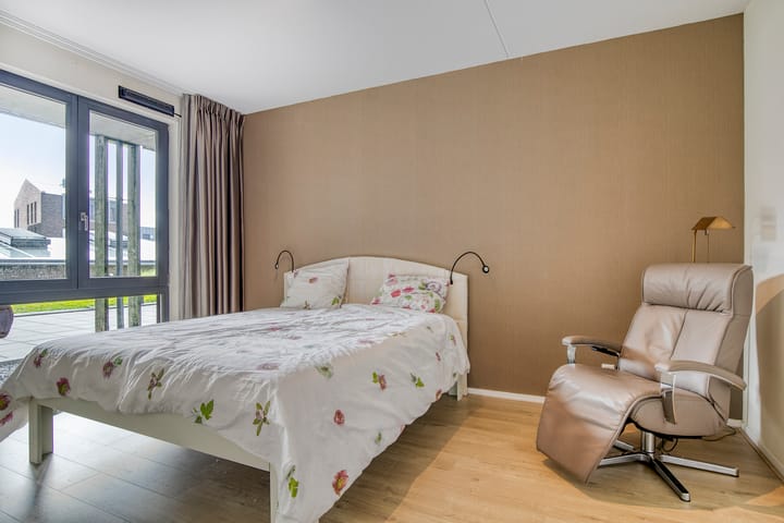 Foto 25 van Oostlaan 145