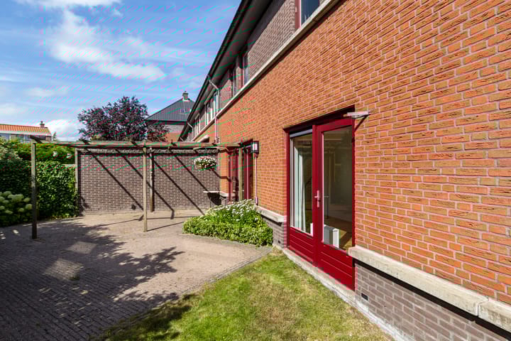 Foto 16 van Luchtenburglaan 19