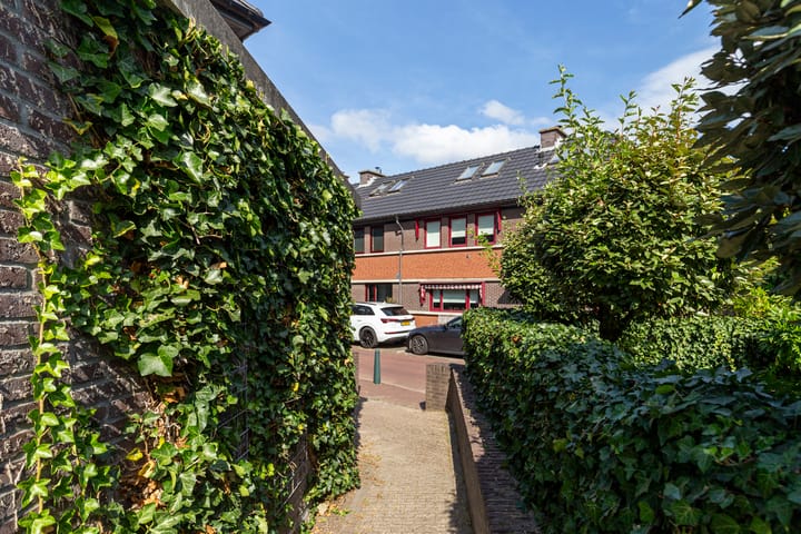 Foto 19 van Luchtenburglaan 19