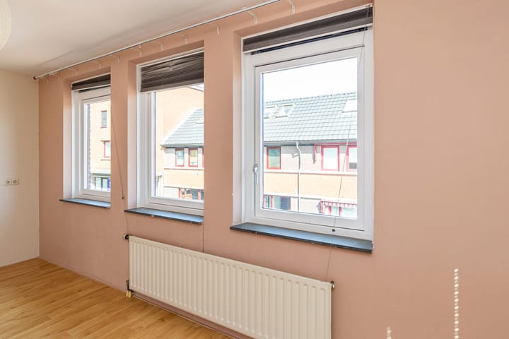 Foto 25 van Luchtenburglaan 19