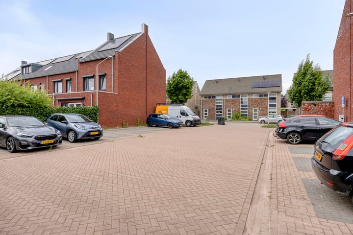 Photo 31 of Dagpauwoog 52