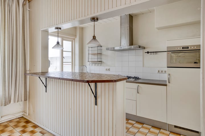 Foto 11 van M.H.Trompstraat 33