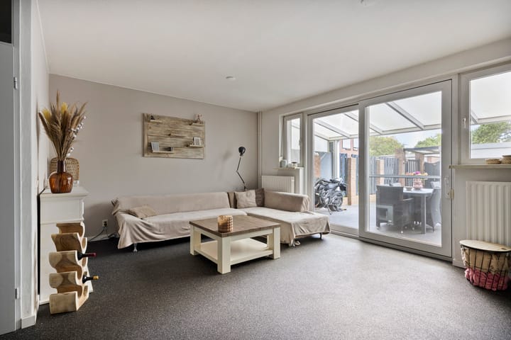 Foto 2 van Op Gen Hoes 83