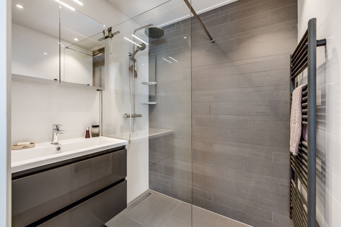 Foto 20 van Van Diemenstraat 30