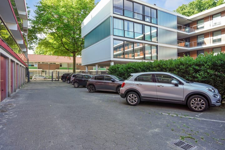 Foto 32 van Postelse Hoeflaan 97