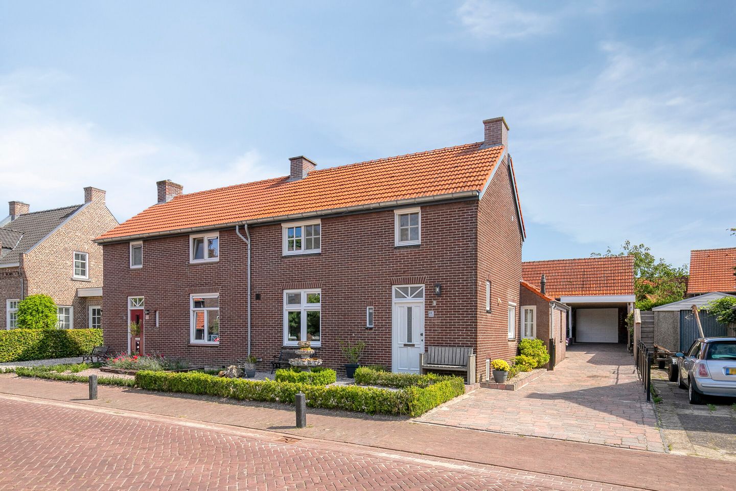 Foto 1 van Dorpstraat 23