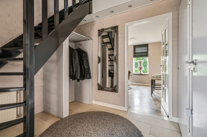 Photo 24 of Middelveld 5