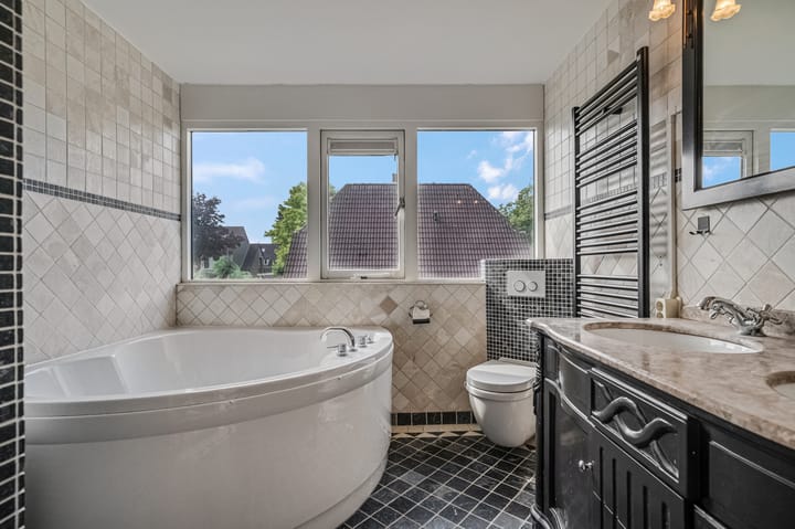 Photo 35 of Middelveld 5