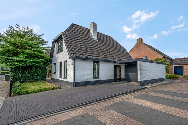 Photo 48 of Middelveld 5