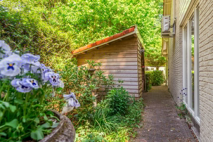 Photo 8 of Eikenlaan 2