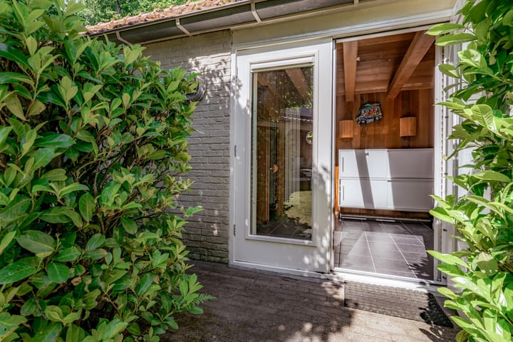 Photo 38 of Eikenlaan 2