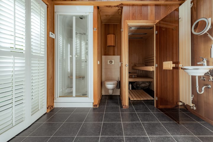 Photo 39 of Eikenlaan 2