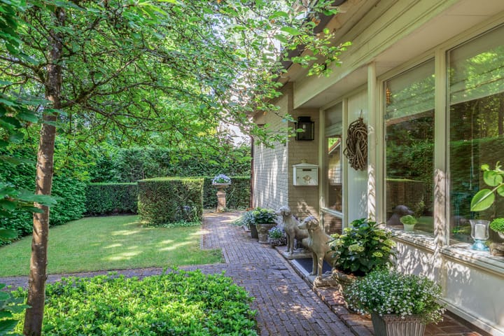 Photo 6 of Eikenlaan 2