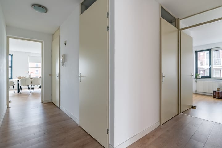 Photo 31 of Kanaalboulevard 80